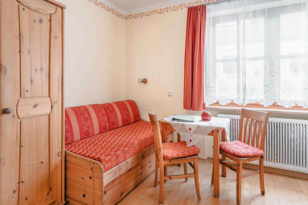Prinzenhof Hotel Gross Gerungs Buitenkant foto